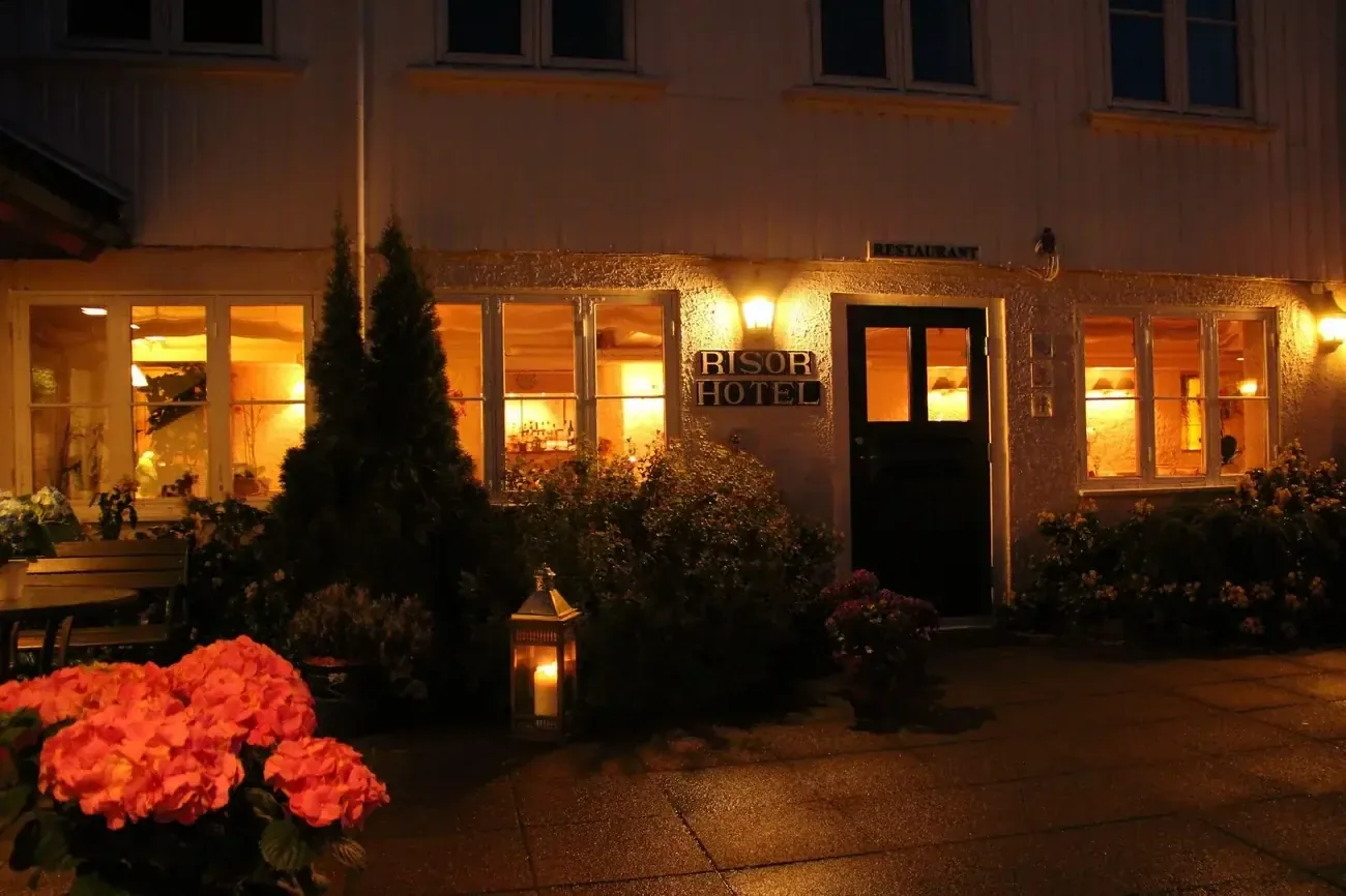 Risør Hotel at night